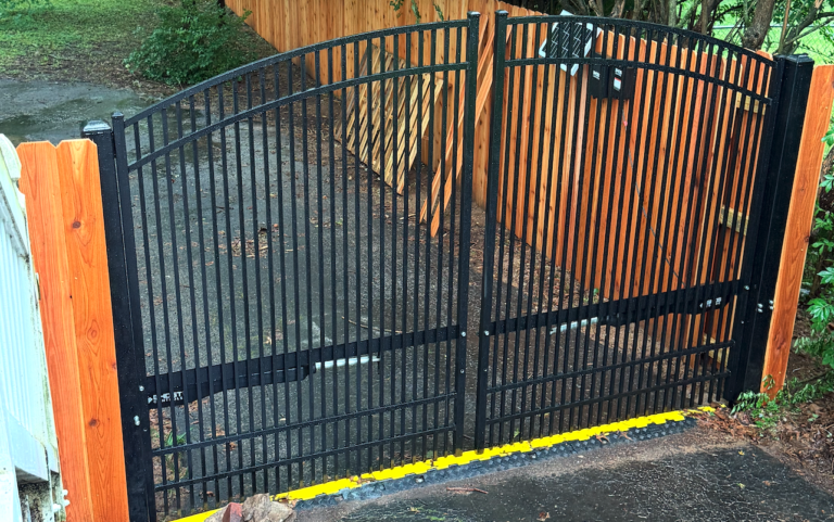 Automatic Gate Installation in Central Kentucky - Roark Fencing Photo of an automatic gate installation by Roark Fencing